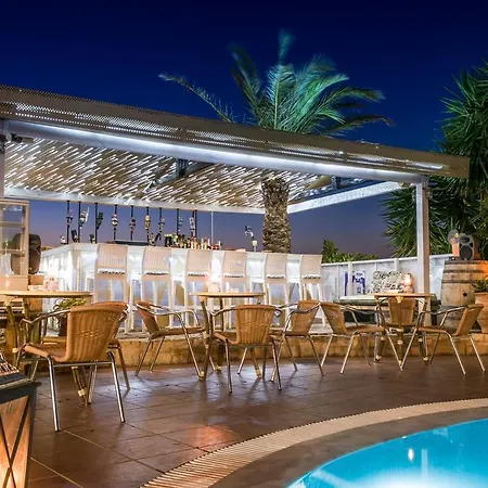 Diamond Village & فندق