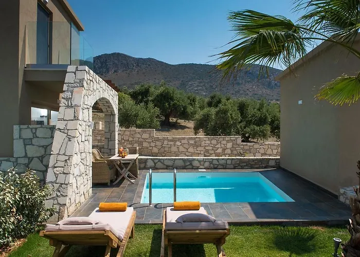 Diamond Village & 3*