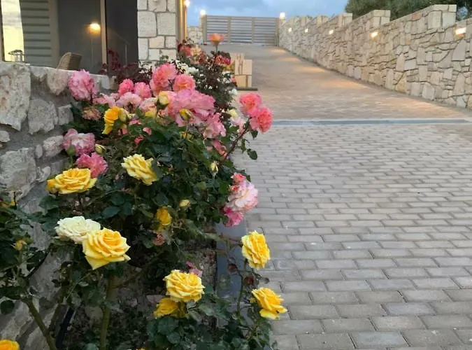 Diamond Village & Hotel 3*