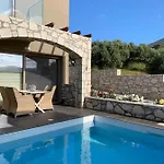 Diamond Village & 3* Herszonisszosz