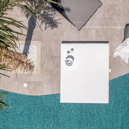 Diamond Village & Hotel