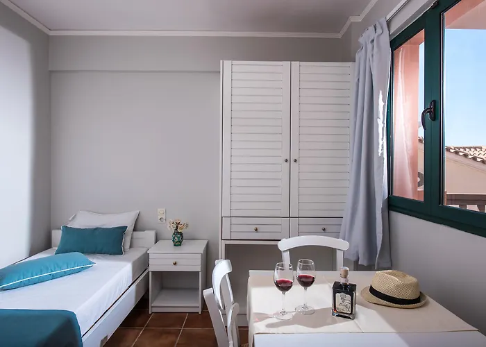 Diamond Village & 3* Hersonissos (Crete)