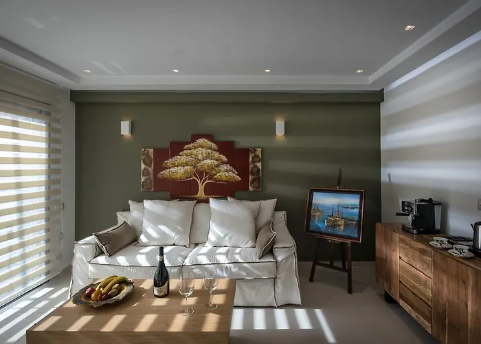 Hotel Diamond Village & Hersonissos (Crete)