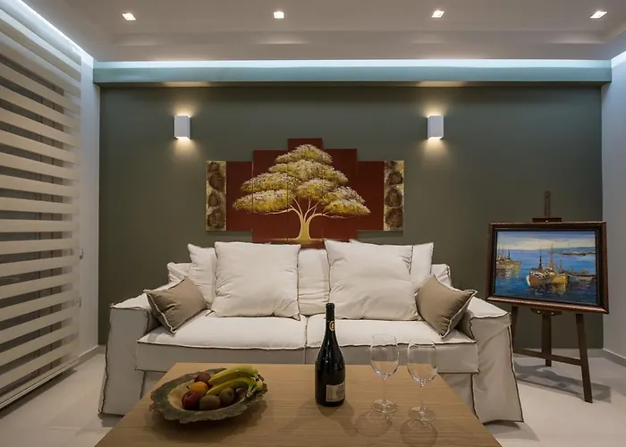 Hotel Diamond Village &