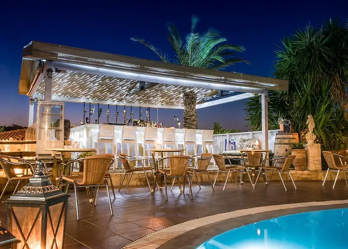 Diamond Village & Hotel