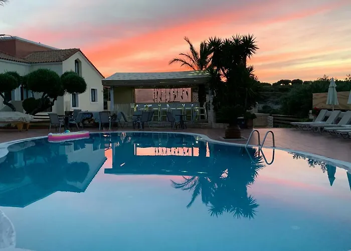 Diamond Village & 3*