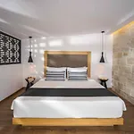 Diamond Village & Hotel