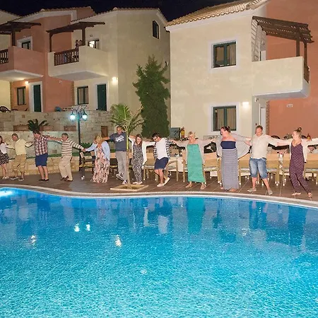 Otel Diamond Village & 3*