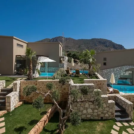 Otel Diamond Village & 3*