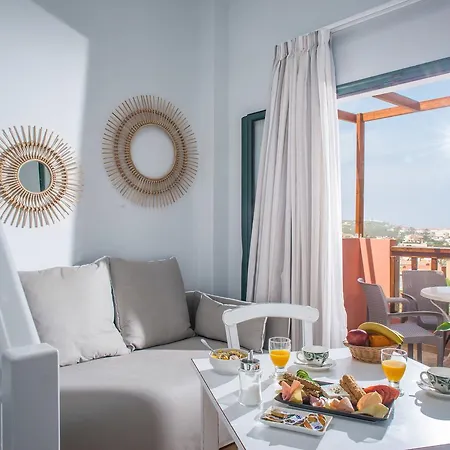 Otel Diamond Village &