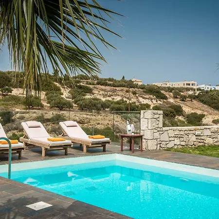 Otel Diamond Village & 3*