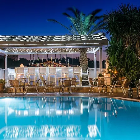 Otel Diamond Village & 3*