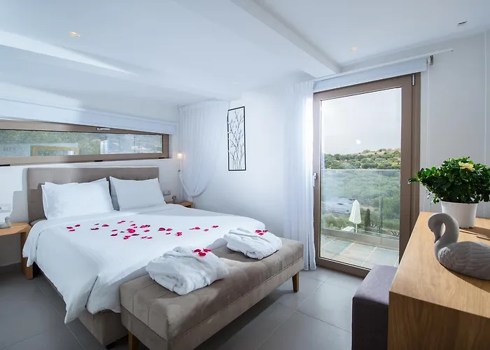 Hotel Diamond Village & Hersonissos (Crete)